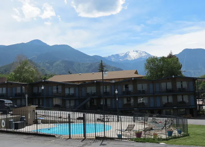 Silver Saddle Motel